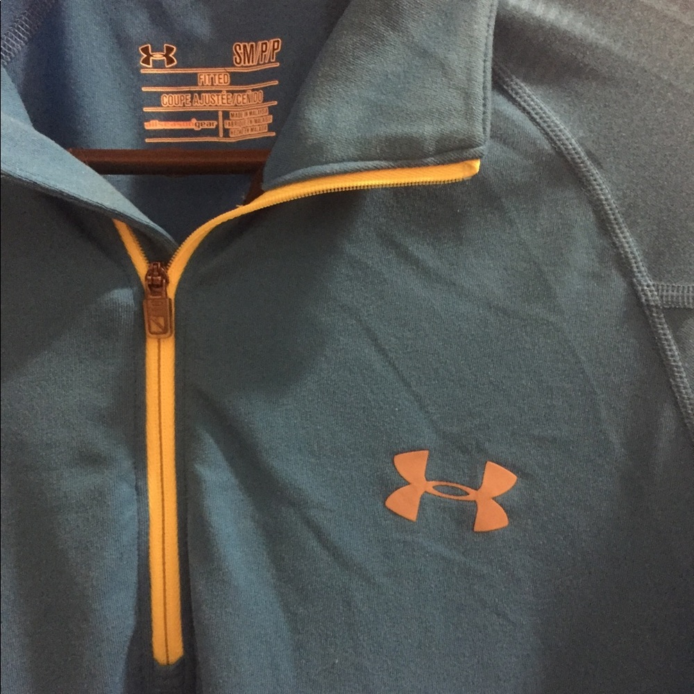 UnderArmour  all season sport gear (S)